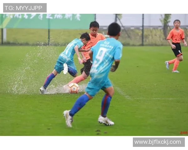 河里足球：探索水上运动的新风潮与青少年成长的无限可能